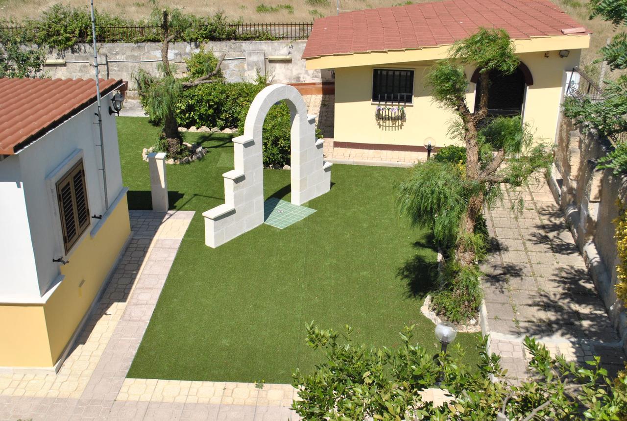 B&B Ginevra Pulsano Exterior photo