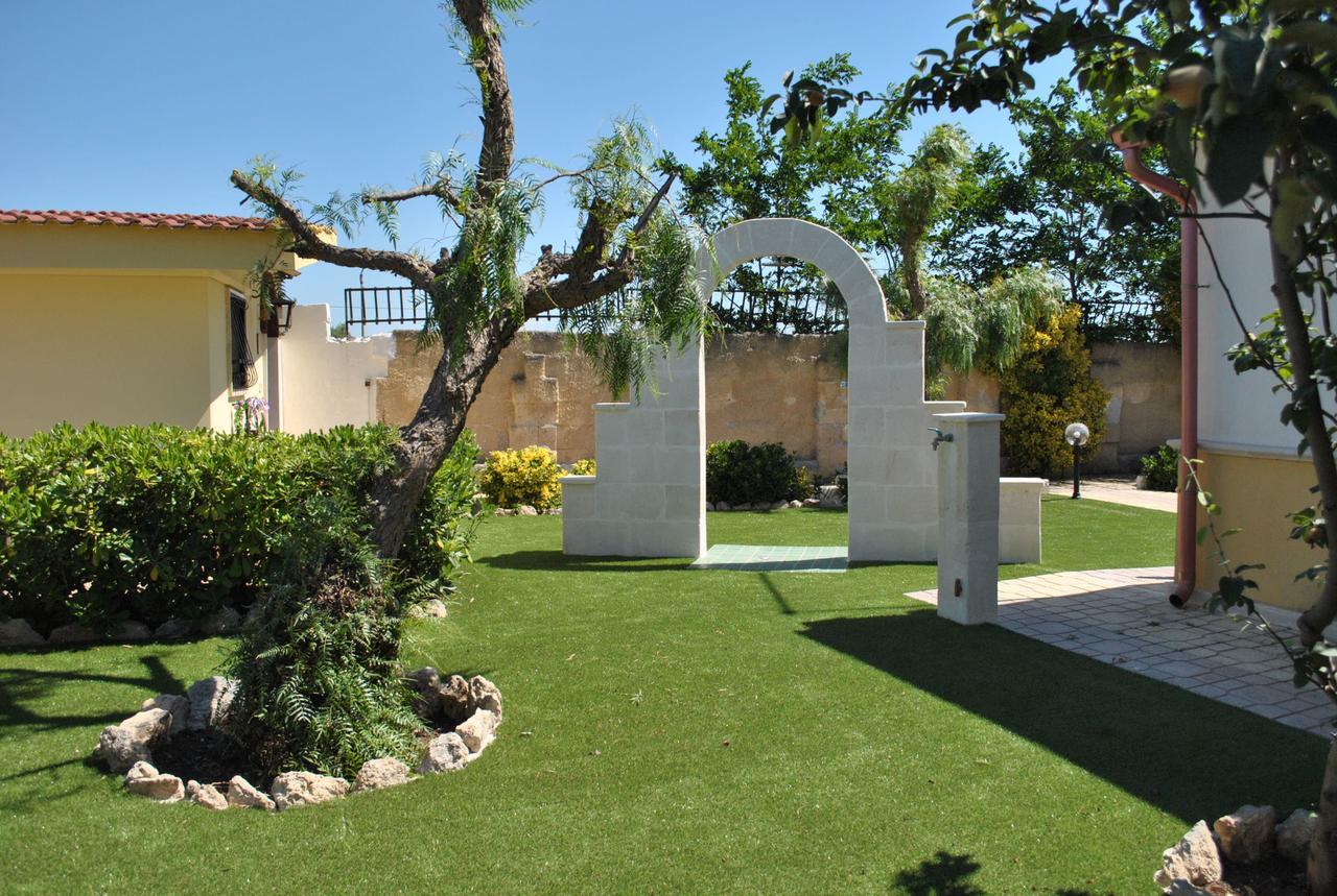 B&B Ginevra Pulsano Exterior photo